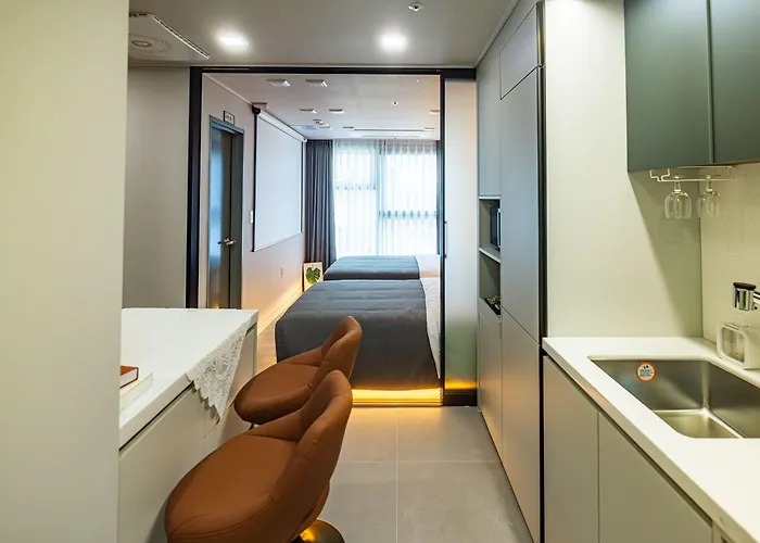 Raviens Haeundae Avenue 4* 釜山