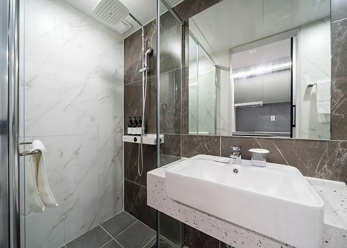 Raviens Haeundae Avenue Hotel apartamentowy